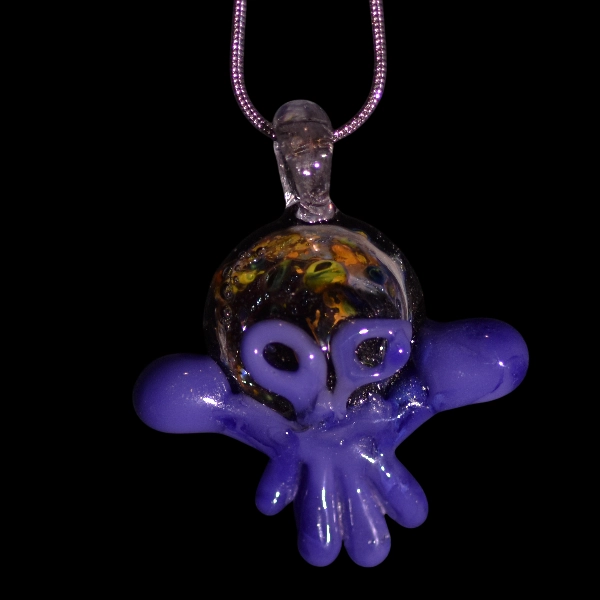 Pendentif en verre - crâne de mars